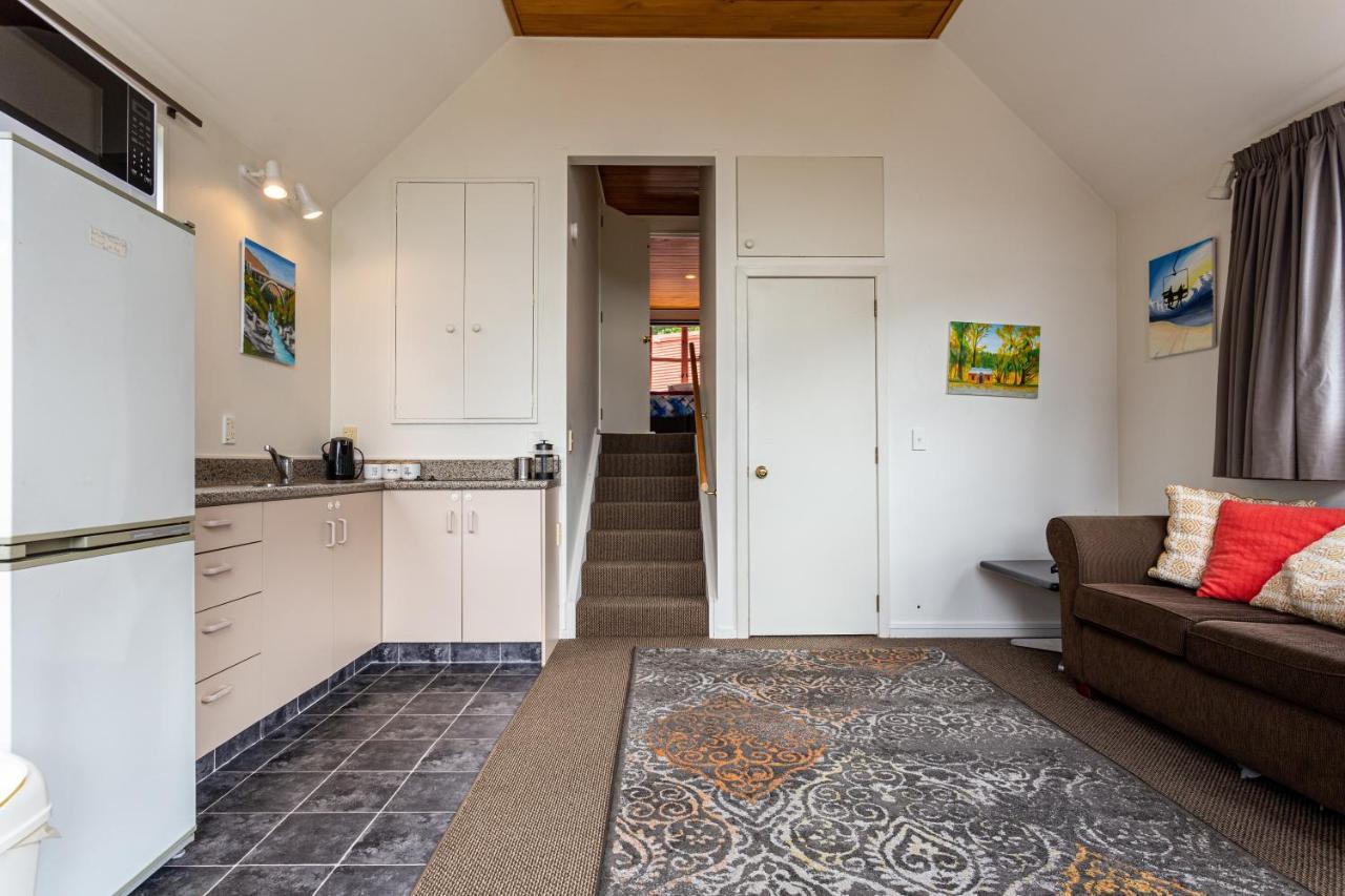 Hot Tub And Views Over Central Queenstown - Entire Holiday House Екстериор снимка