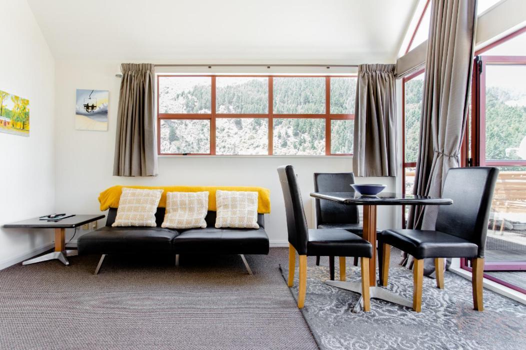 Hot Tub And Views Over Central Queenstown - Entire Holiday House Екстериор снимка