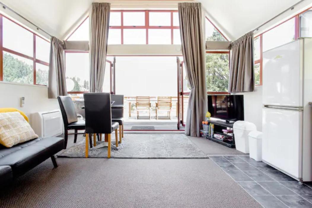Hot Tub And Views Over Central Queenstown - Entire Holiday House Екстериор снимка